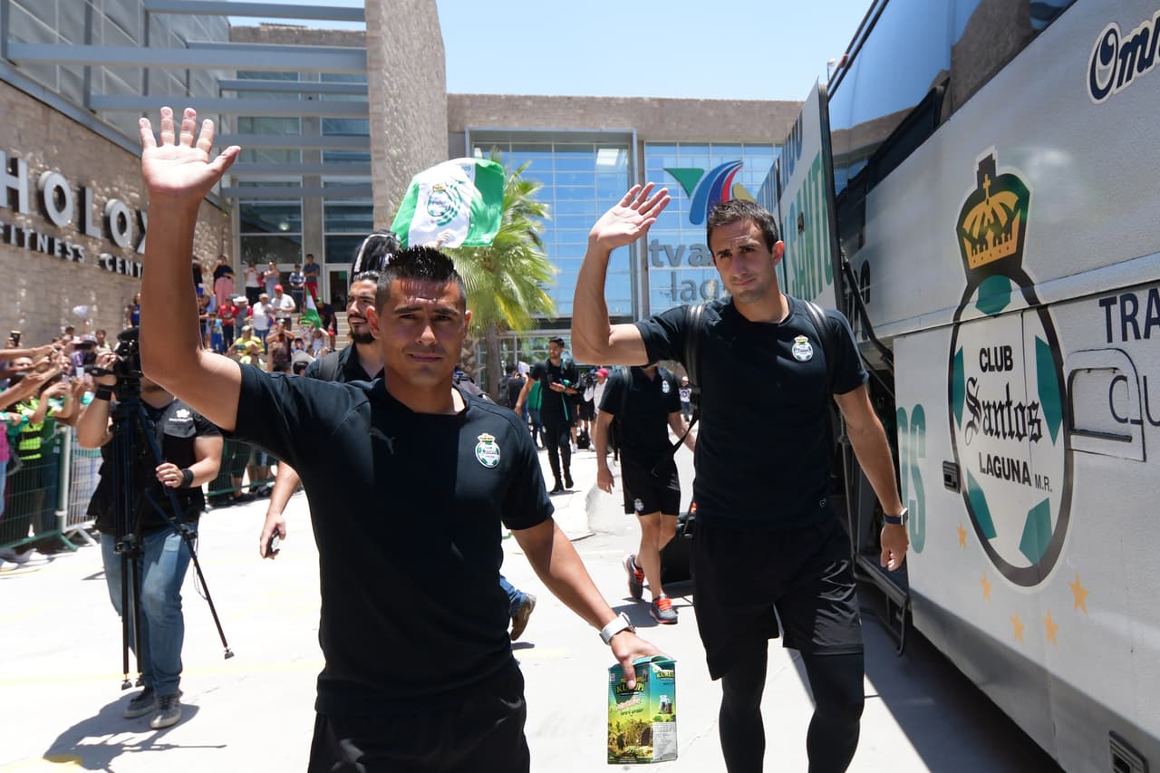 Los futbolistas y cuerpo técnico se mostraron agradecidos y motivados.
