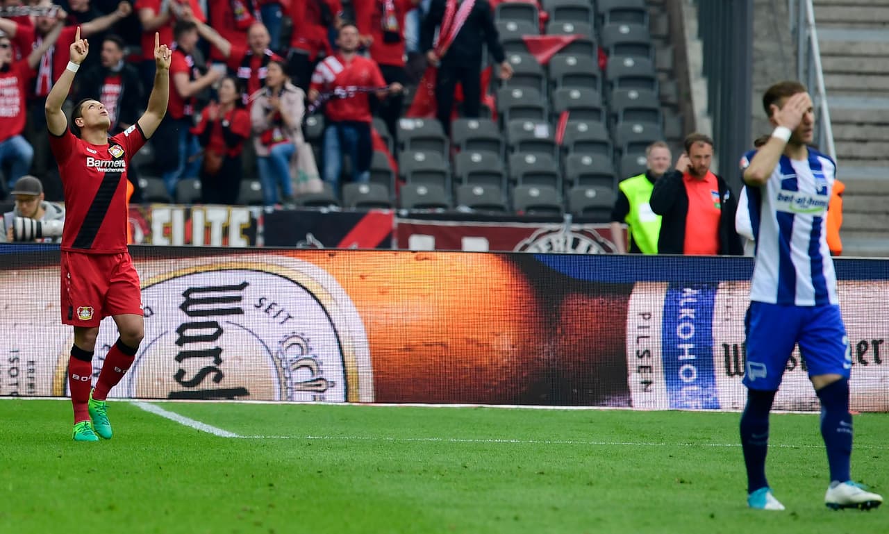 Y de paso una buena jornada para el mexicano Javier 'Chicharito' Hernández que en 79 minutos de juego volvió a celebrar gol.