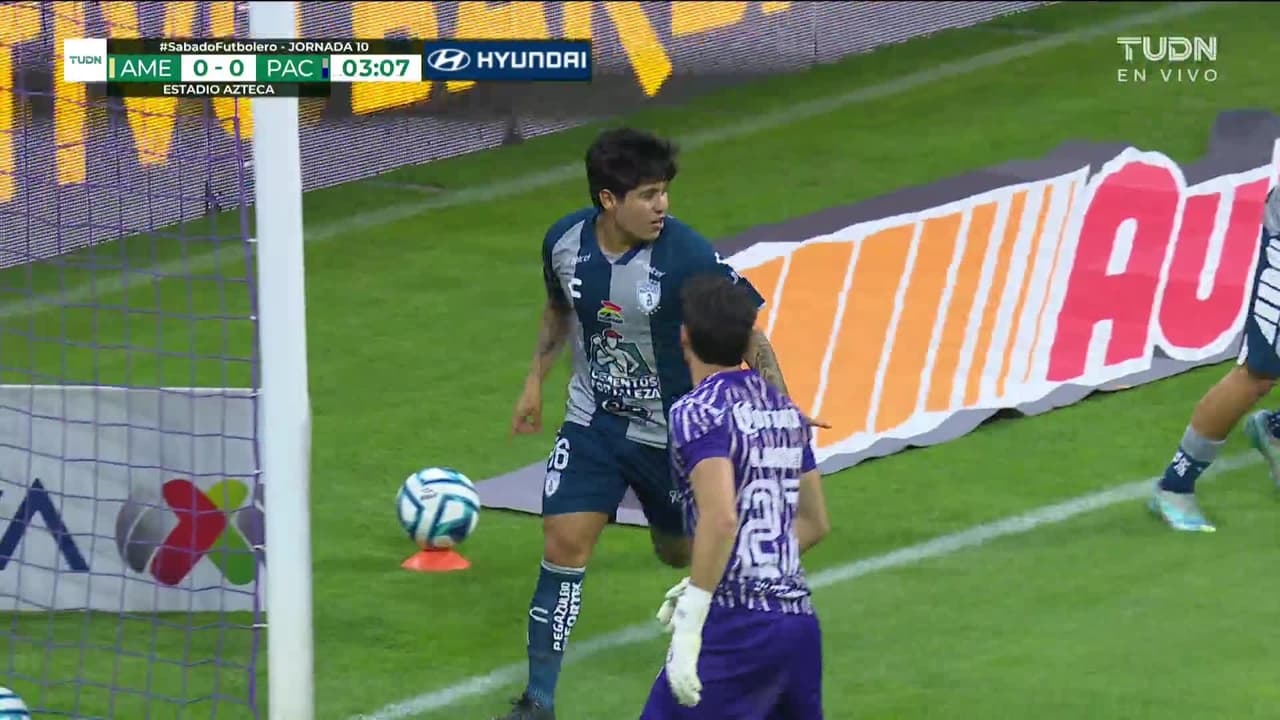 ¡GOOOL! Javier López anota para Pachuca.