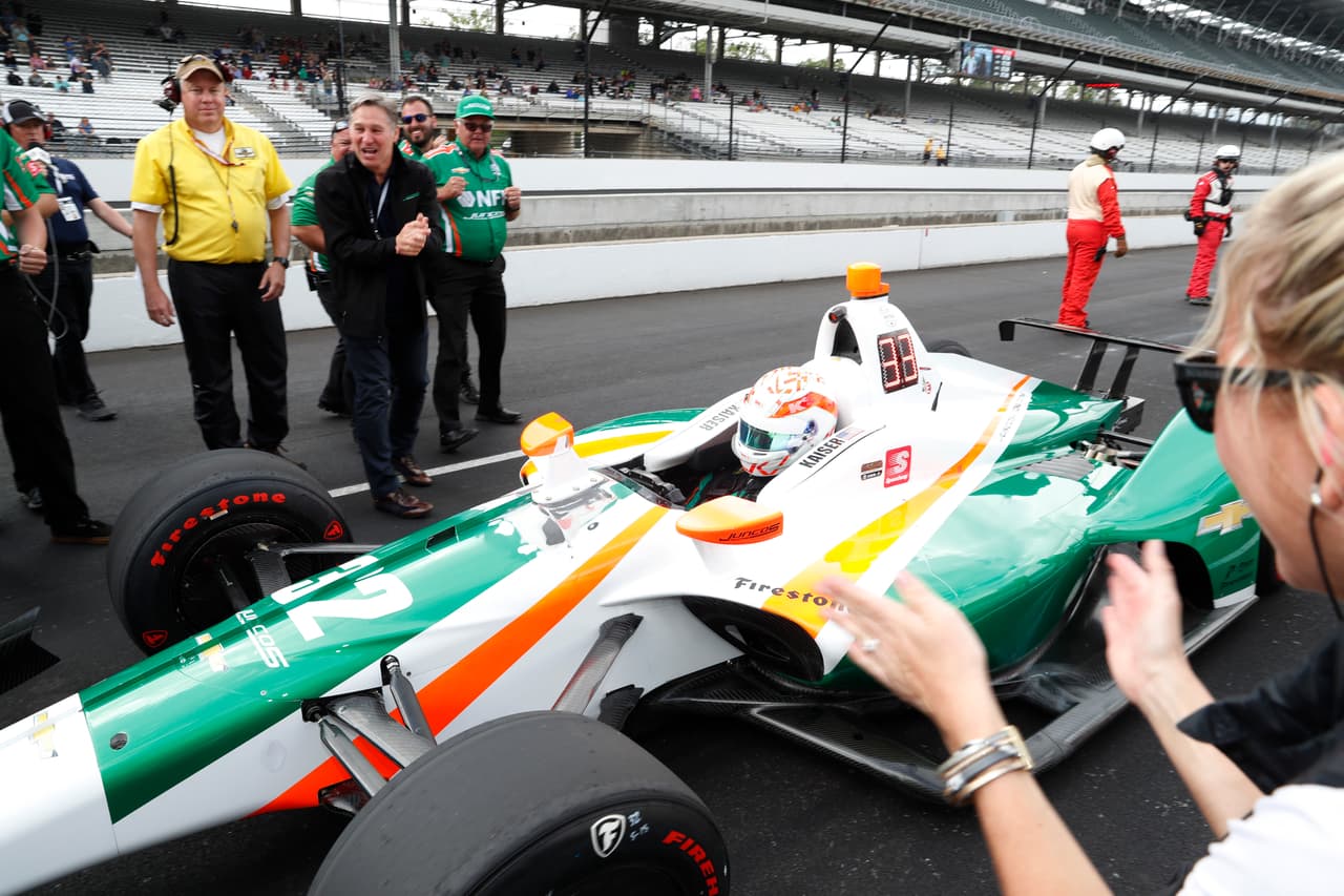 Kaiser, en su auto de Junco Racing, lograba un objetivo que parecía imposible para un equipo modesto ante uno de millones de dólares como McLaren.