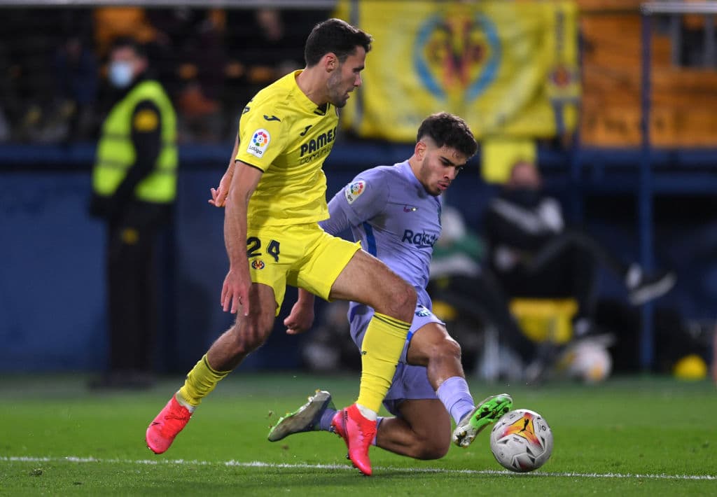 Frenkie de Jong, Memphis Depay y Philippe Coutinho marcan en La Cerámica y le pegan 1-3 al Villarreal.