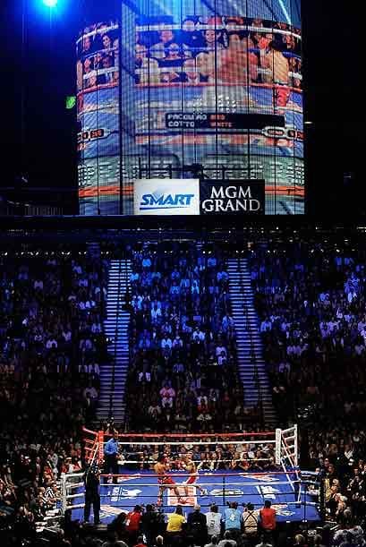 Ante un lleno en el MGM Grand, el filipino arrebató la corona welter OMB, para así firmar su histórico triunfo.
