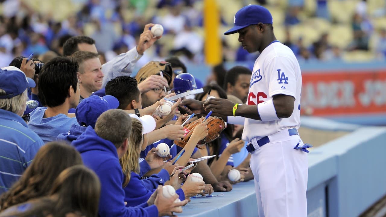 Departamento de Justicia investiga contrataciones de extranjeros en la MLB