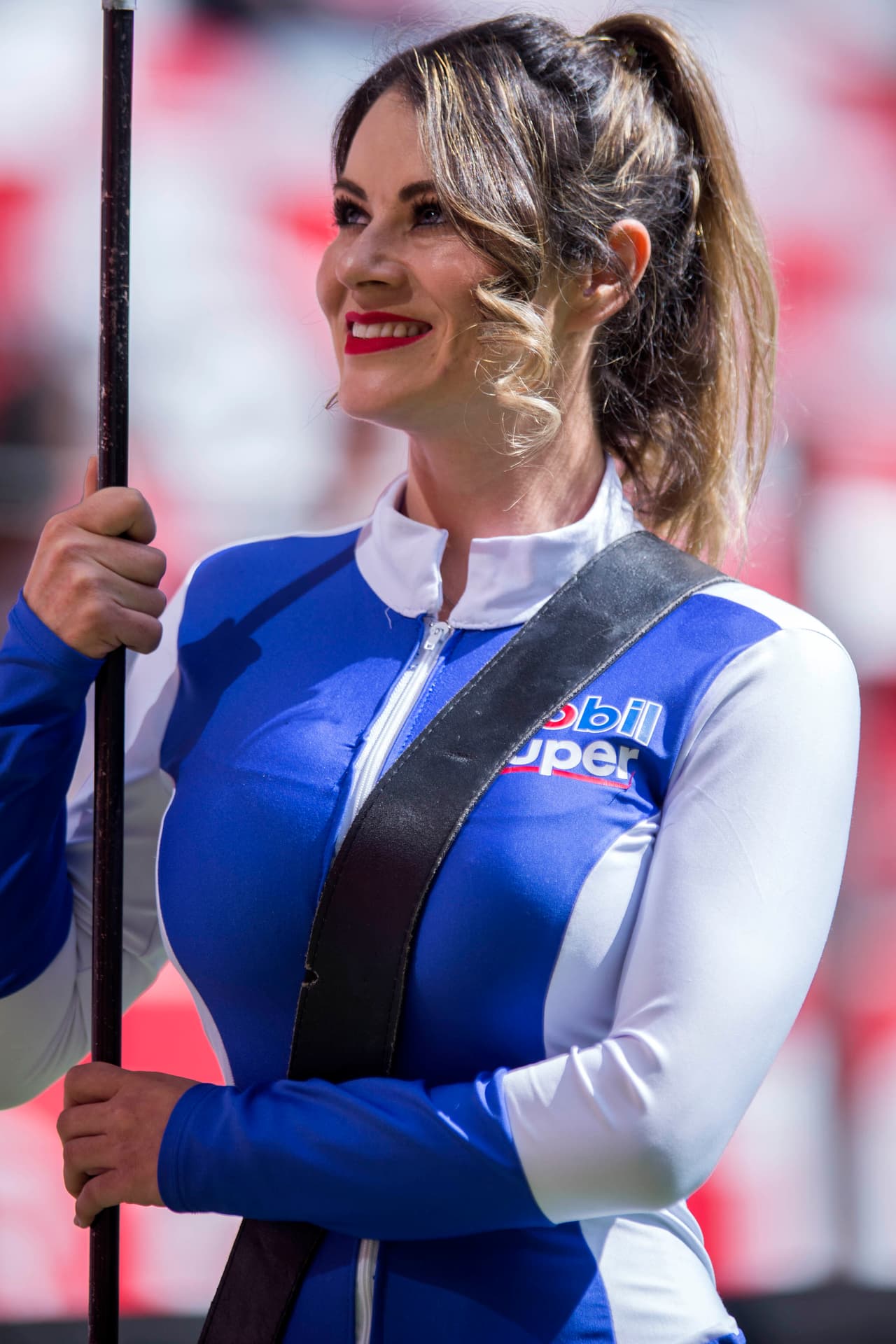 La belleza de las angelicales animadoras le dio un color diferente a la fiesta en el estadio Nemesio Díez, el infierno de los 'Diablos' del Toluca en su triunfo contra Monterrey en el Clausura 2018.La belleza de las angelicales animadoras le dio un color diferente a la fiesta en el estadio Nemesio Díez, el infierno de los 'Diablos' del Toluca en su triunfo contra Monterrey en el Clausura 2018.