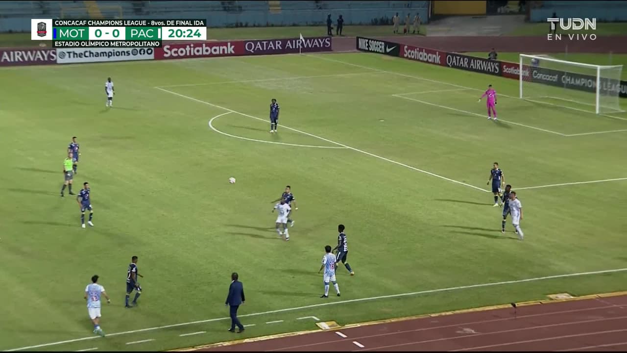 ¡TIRO ATAJADO! disparo por Kevin Álvarez.