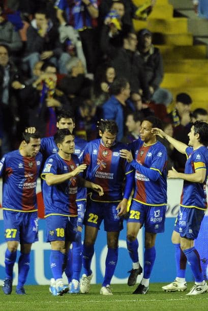 Y Sergio consiguió el 2-0 final, que de nada sirvió pues el global de 8-2 le dio el pase a los 'merengues'.