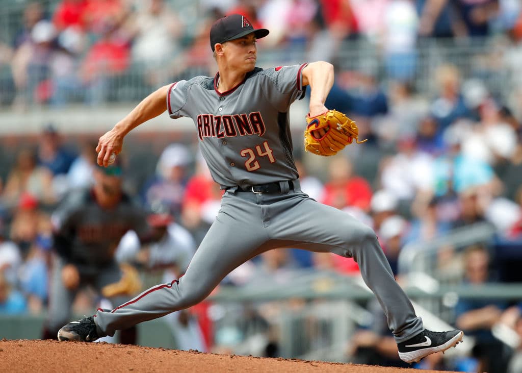 En tanto que Luke Weaver (1-1) se encargó de saltar a la lomita como abridor por los Arizona Diamondbacks, y se apuntó la victoria, luego de cinco innings de trabajo monticular, en los que permitió solo cuatro hits, sin carrera y abanicó a nueve rivales. El japonés Yoshi Hirano (1) se acreditó el salvamento.