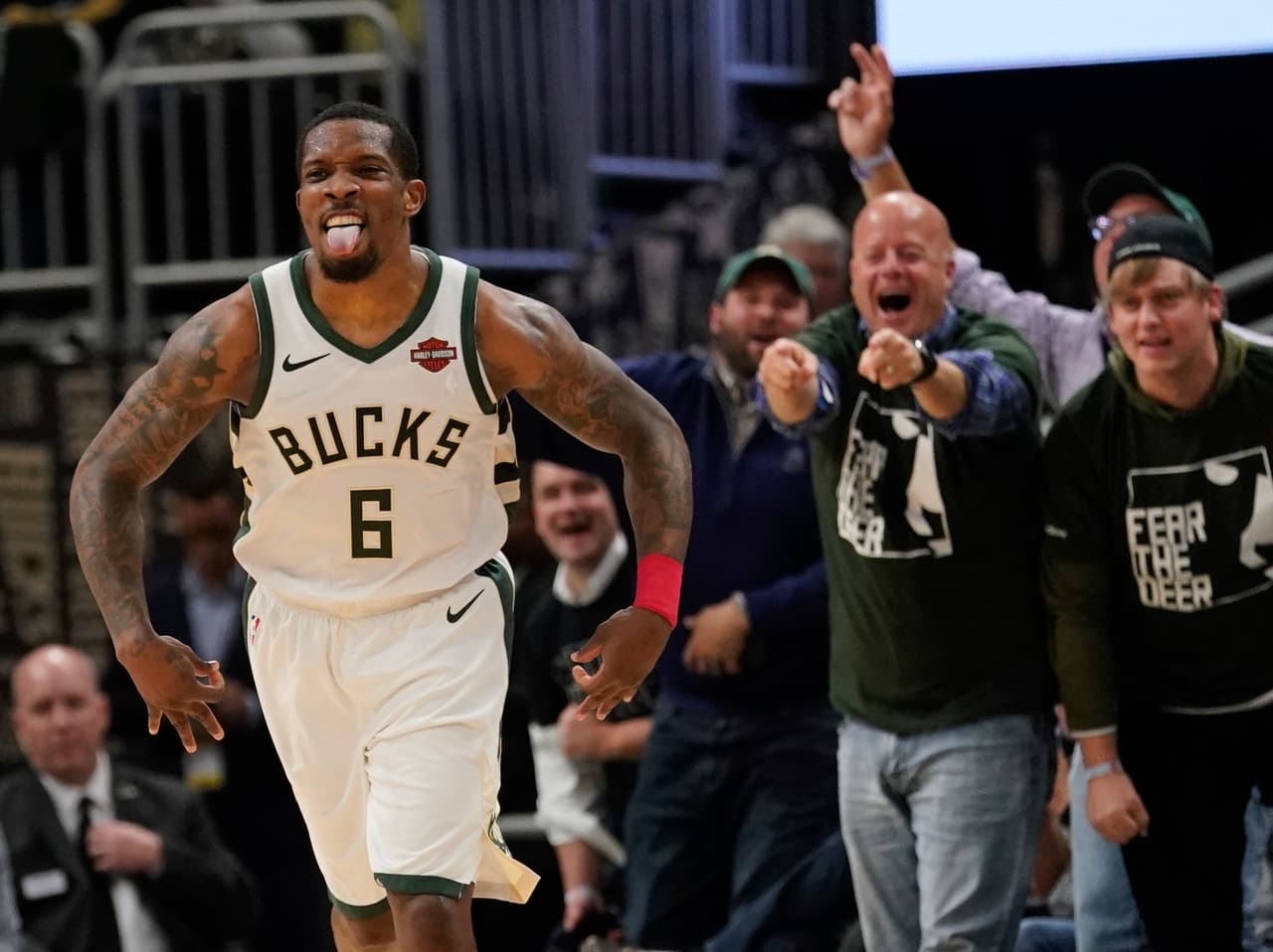 Los Milwaukee Bucks superaron 116-91 a los Boston Celtics para eliminarlos y avanzar a la Final de la Conferencia del Oeste por primera vez desde la temporada 2001. Milwaukee hace válido el pronóstico con el mejor récord de la Liga y los Celtics concluyen una temporada muy por debajo de lo que de ellos se esperaba.