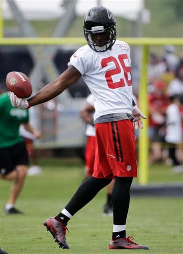 Las mejores imágenes del novato egresado de Indiana, Tevin Coleman, ya como RB de los Atlanta Falcons.