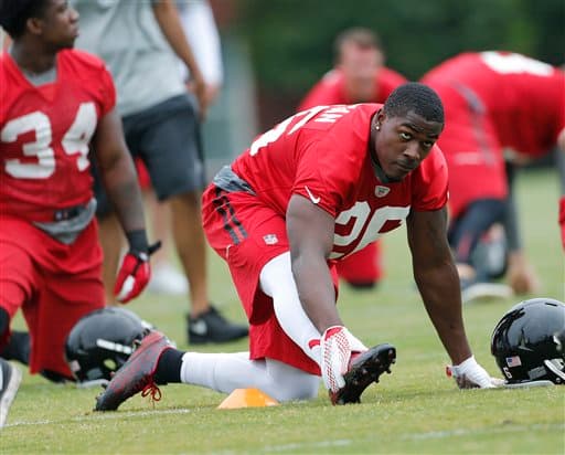 Las mejores imágenes del novato egresado de Indiana, Tevin Coleman, ya como RB de los Atlanta Falcons.