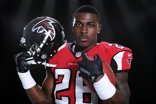 Las mejores imágenes del novato egresado de Indiana, Tevin Coleman, ya como RB de los Atlanta Falcons.