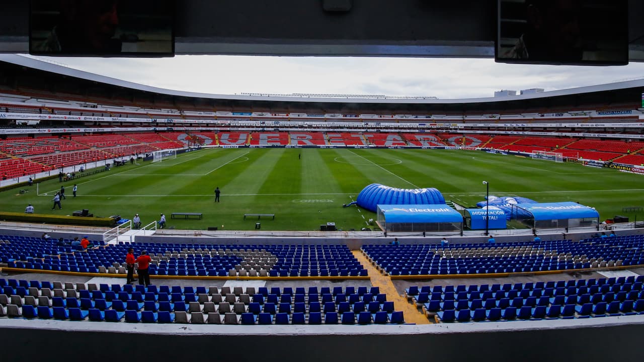 Un estadio sin gente no es un estadio, pero La Corregidora se alistaba a ser un dejo de salón de fiestas para el choque entre queretanos y cruzazulinos.