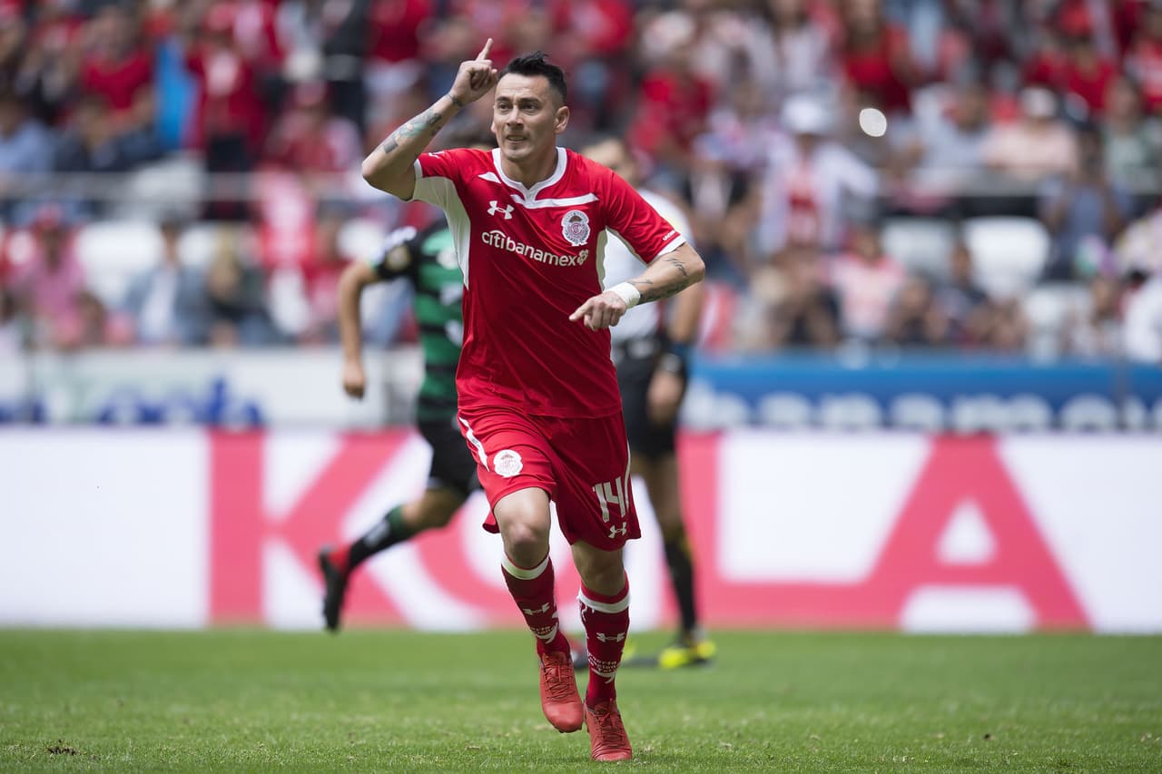 Volante: Rubens Sambueza (Toluca, 7)