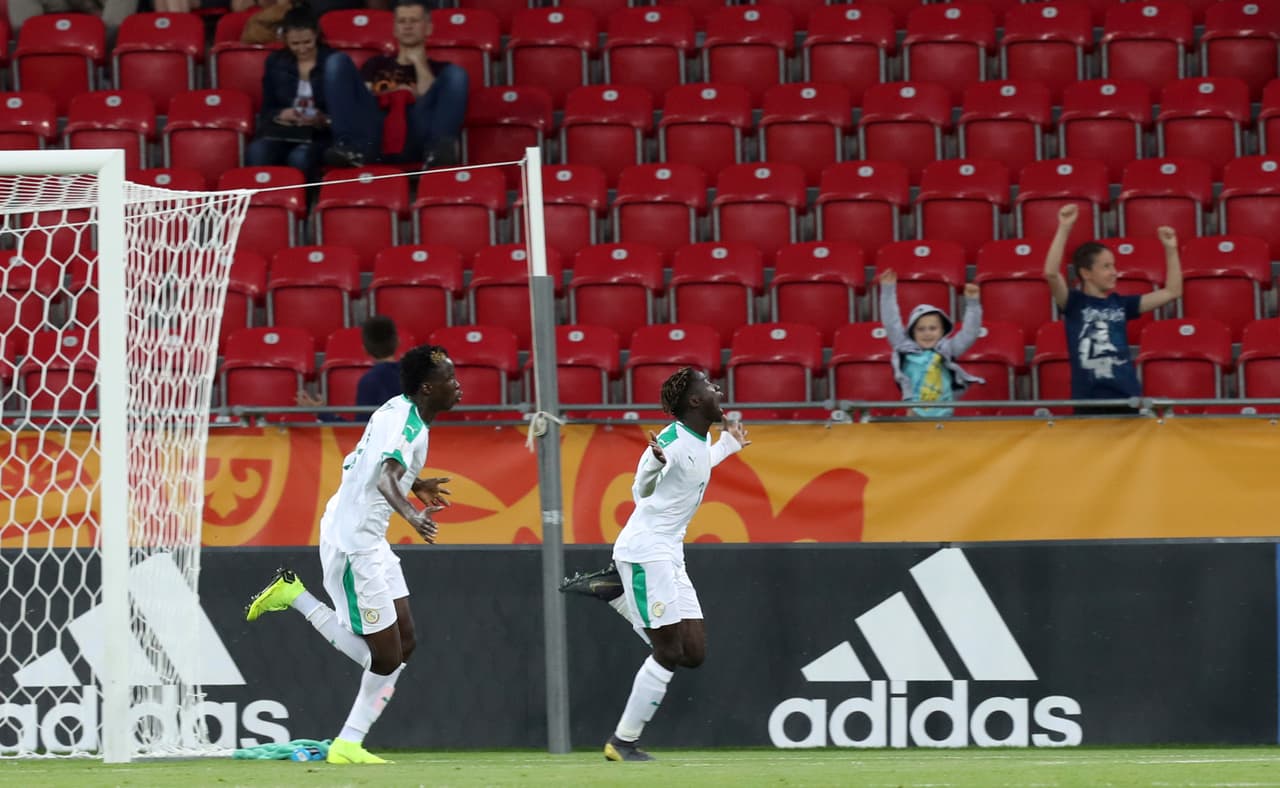 La selección de Senegal superó 2-1 a Nigeria para clasificarse a los Cuartos de Final de la Copa Mundial Sub 20 Polonia 2019 en un partido que se resolvió cuando los senegaleses se aventajaron por dos tantos que nunca fueron remontados.