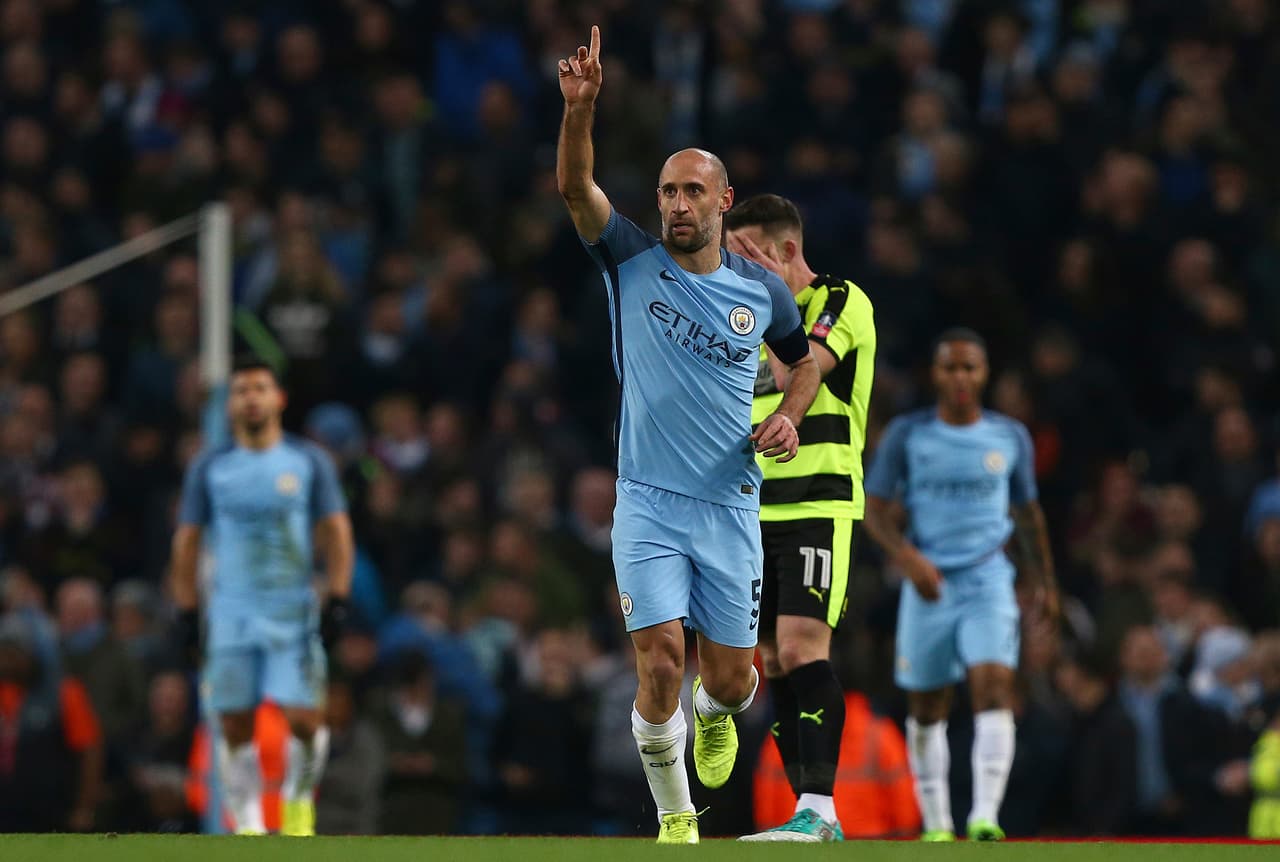 Pablo Zabaleta, un ícono de la historia actual del Manchester City, saldría del equipo de Guardiola con rumbo a Londres. West Ham United sería su destino.