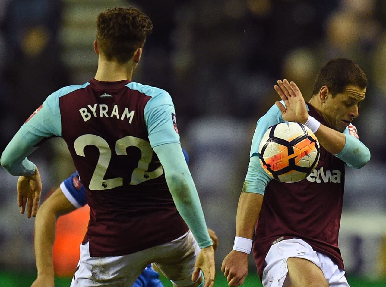 ‘Chicharito’ y West Ham quedan eliminados de la FA Cup