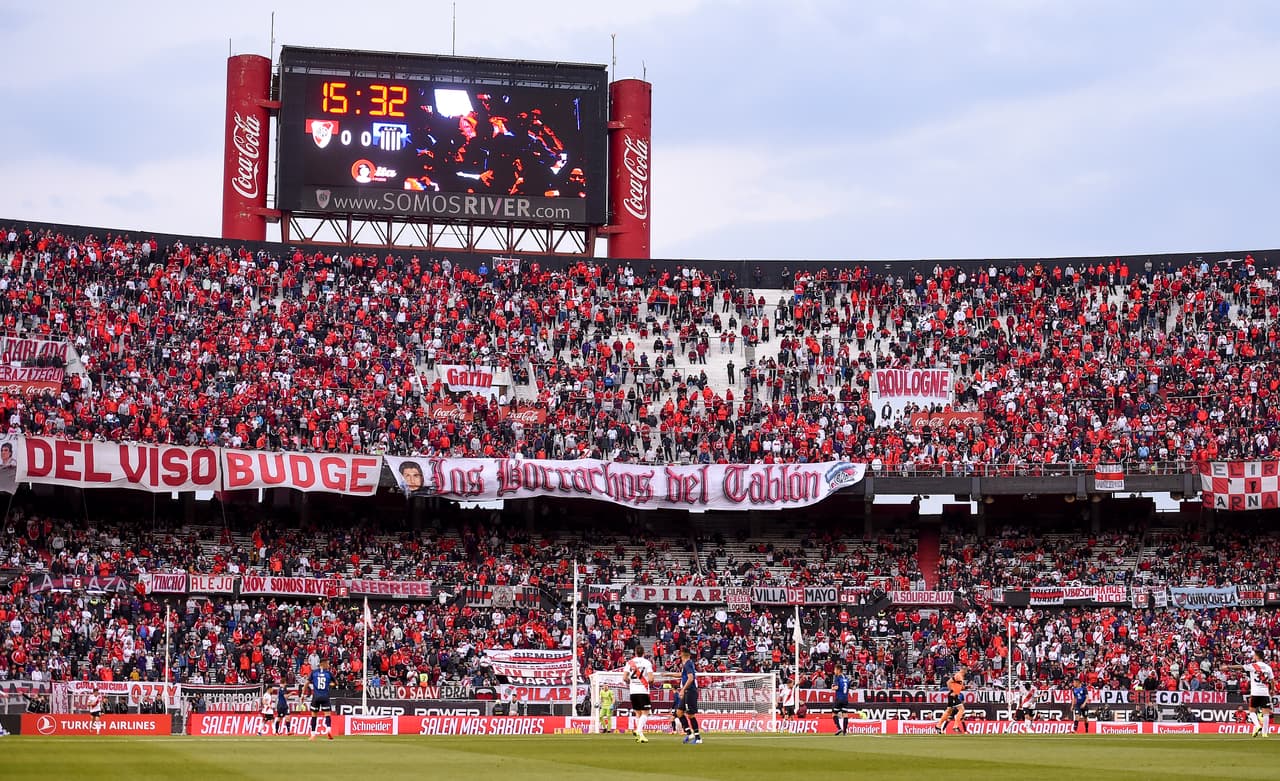 El partido de ida será el 1 de octubre en el Estadio Monumental y la serie se cerrará el 22 de octubre en La Bombonera con lo ocurrido el año pasado aún en la memoria.