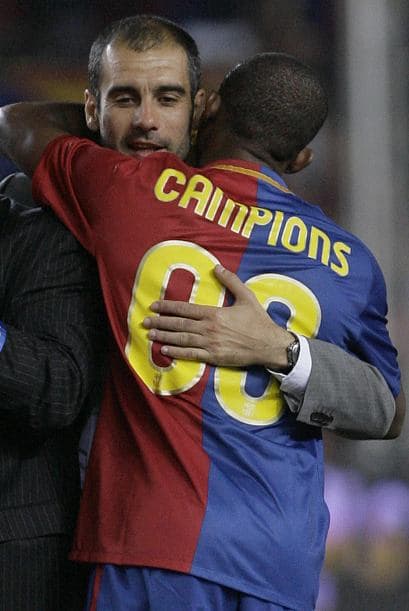 El delantero le dijo al estratega: “Tu me quieres ensenar a ser delantero cuando eras medio y no eras bueno”. Evidentemente Eto’o dejó el equipo blaugrana.