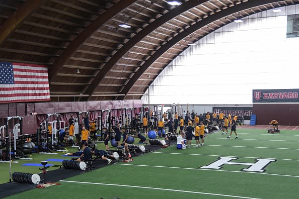 CAMBRIDGE, MA - JULY 29: AS Roma players attend an AS Roma training session at Harvard Crimson gym on July 29, 2016 in Cambridge, Massachusetts. (Photo by Luciano Rossi/AS Roma via Getty Images)