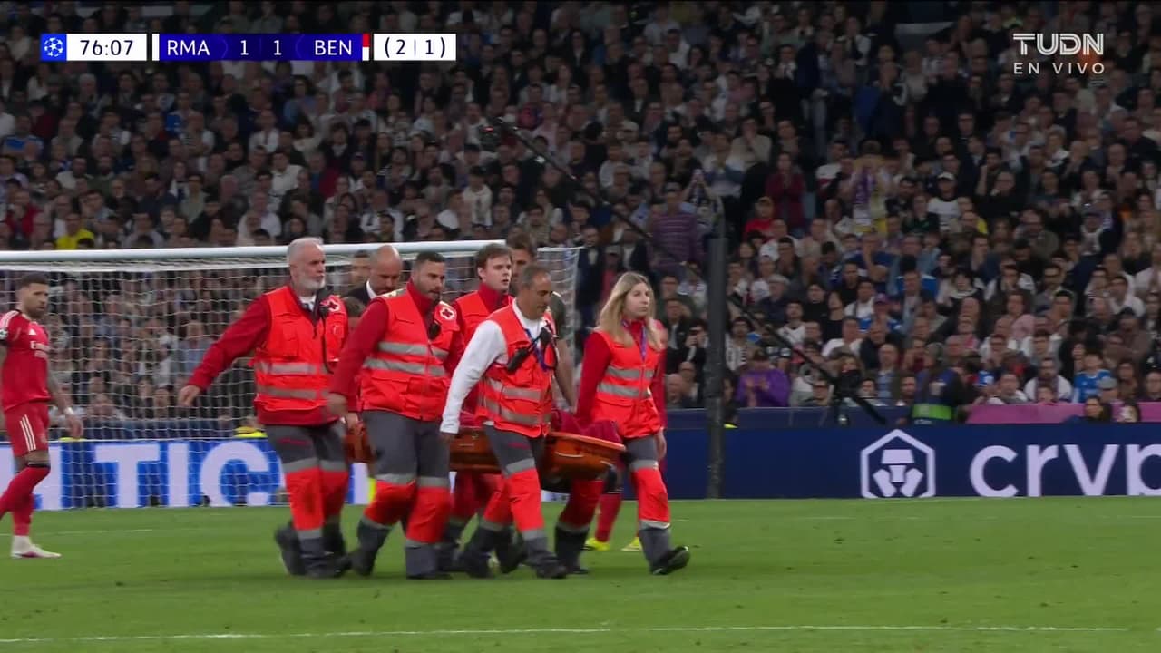 Fuerza, Raúl Asencio: Seria lesión y deja el partido inmovilizado