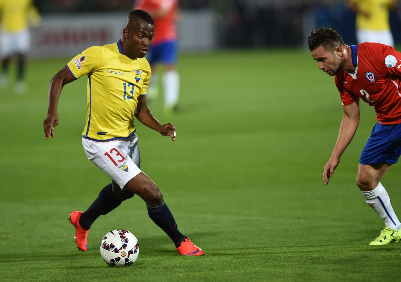 En las decepciones por jugador, Enner Valencia dejó mucho que desear con Ecuador ante Chile. Para ser un elemento bien cotizado en la Liga Inglesa pasó de noche ante los andinos en su debut en la Copa.