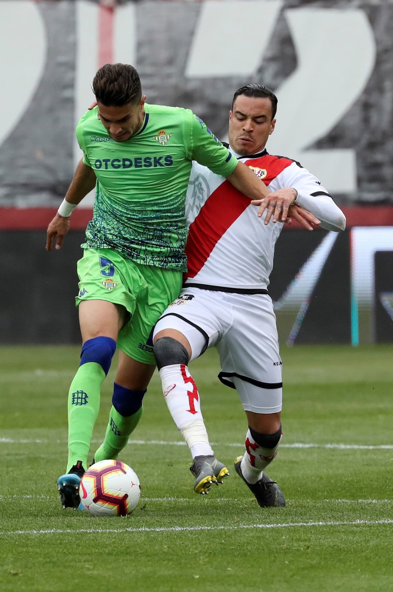 Para la segunda parte, Real Betis entendió su obligación de no irse con las manos vacías para no perder el paso por los torneos internacionales.