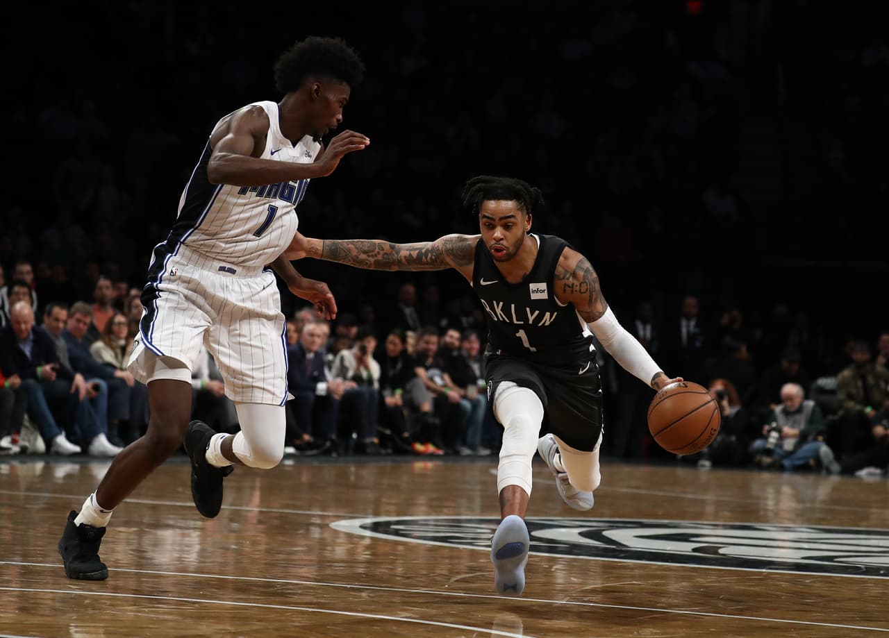 <b>Magic 110-114 Nets: </b>D'Angelo Russel puso 25 puntos y 10 asistencias suficientes para liderar el triunfo de los de Brooklyn en el Barclays Center de Nueva York. Los de Orlando cedieron terreno en su Conferencia en busca de seguir vivos por el título.