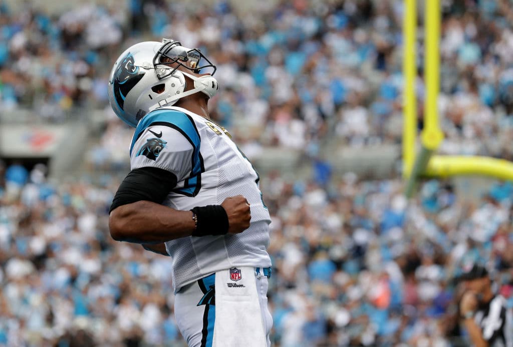 14) 
<b>Carolina Panthers</b>. Lo positivo para los Panthers, además de haberle ganado 16-8 a Dallas, es que Cam Newton lideró a su equipo en acarreos y yardas por carrera, además de anotar un touchdown.