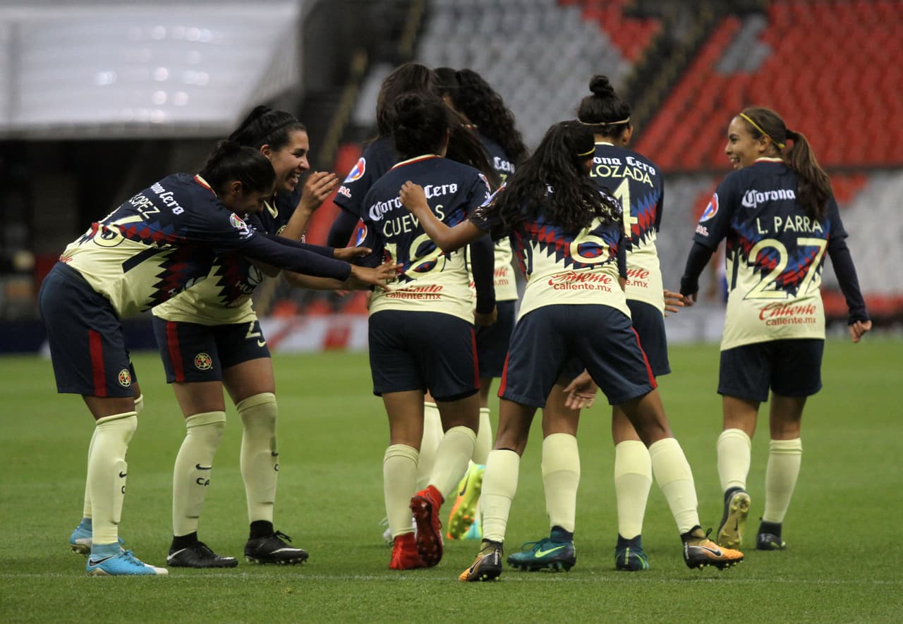 Lección de fútbol y goliza la que le propinaron las jugadores del América al Cruz Azul.