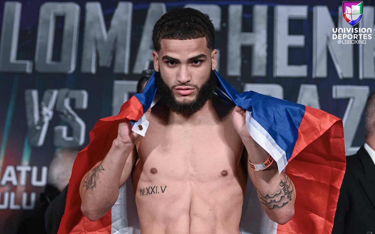 Los encargados de abrir la función serán
<b>Josué Vargas</b> y
<b>John Rentería</b>, que se enfrentarán a ocho episodios en peso superligero. Vargas pesó 142.6 libras, y su rival 142.8.