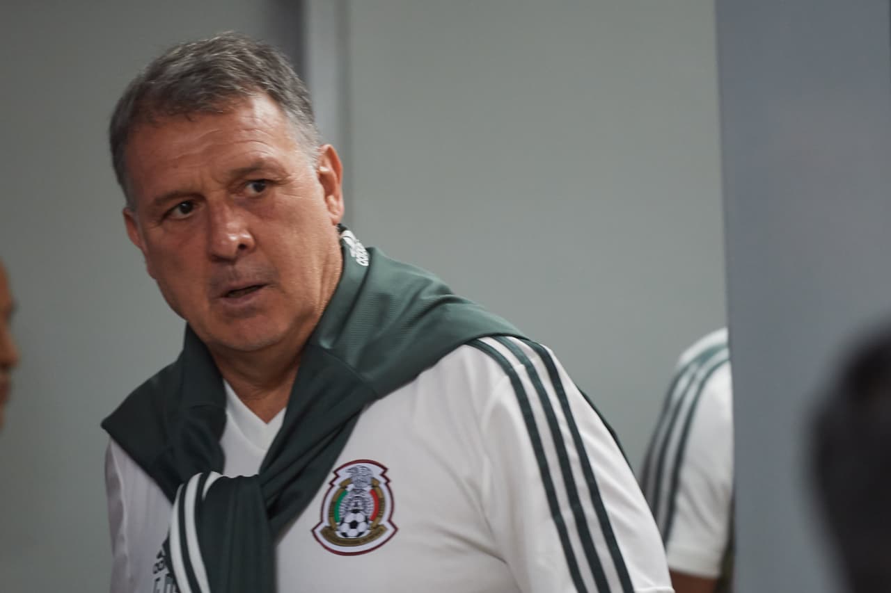 Uriel Antuna consultó a 'Tata' Martino sobre fichaje en Chivas