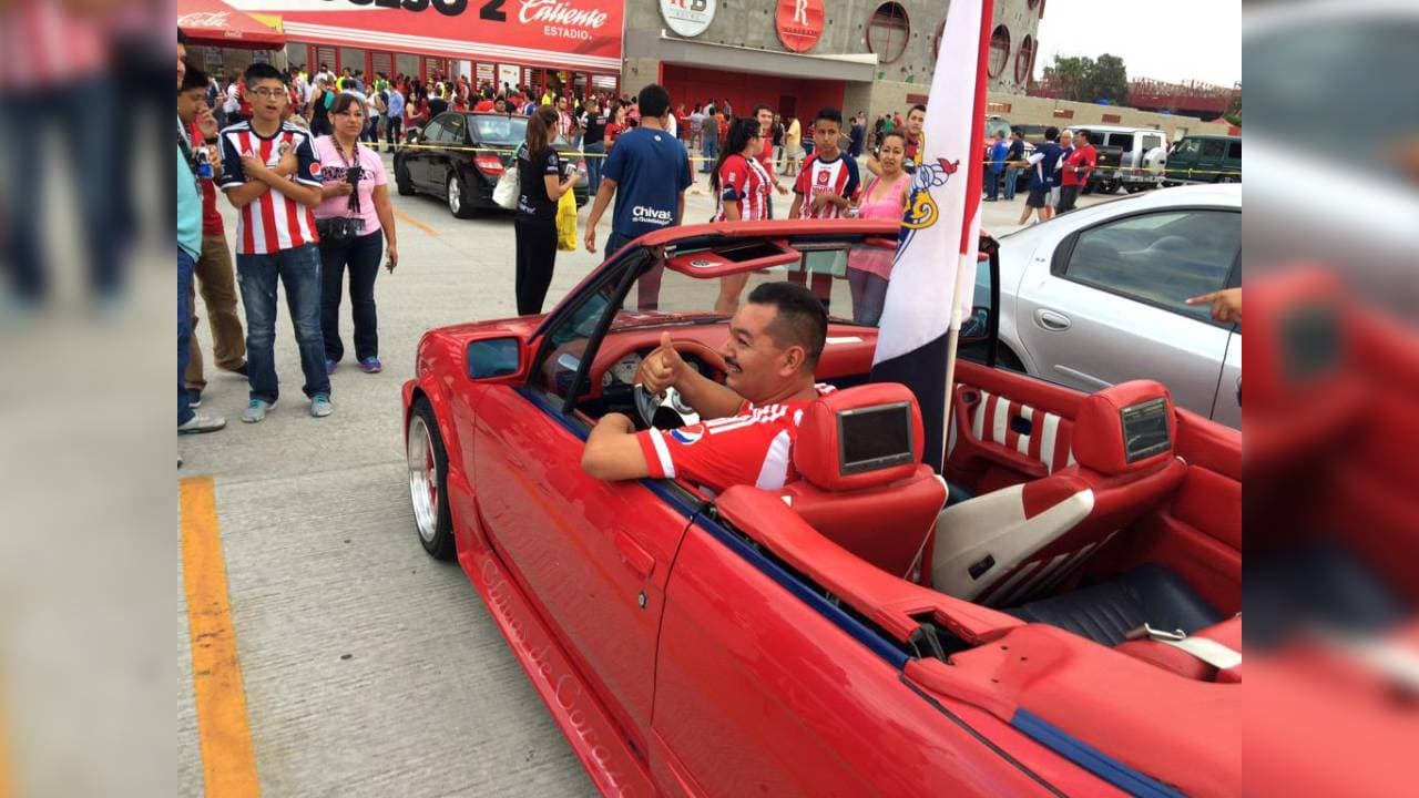 Las pantallas en los respaldos de los asientos, el detalle que marca diferencia.