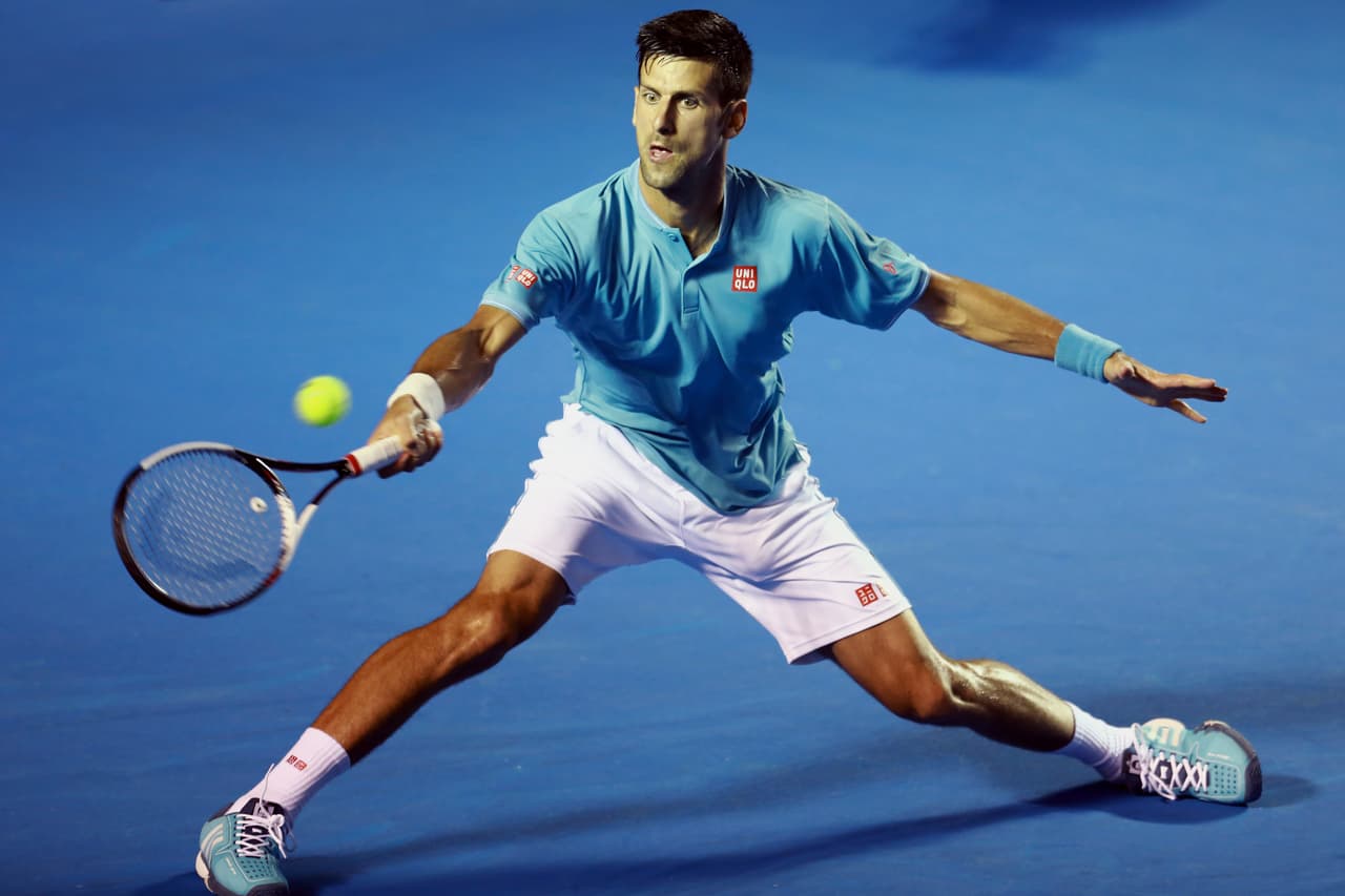 En el noveno juego Djokovic tomó delantera con el 5-4 y en el décimo le metió presión a Juan Martín al ponerse con ventaja tras el primer 40-40.