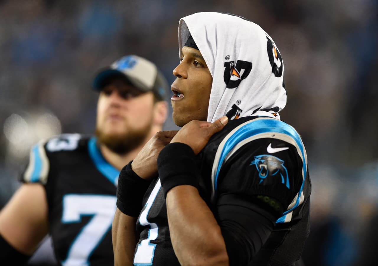 Carolina Panthers manda a Cam Newton a la banca tras el fracaso en la temporada