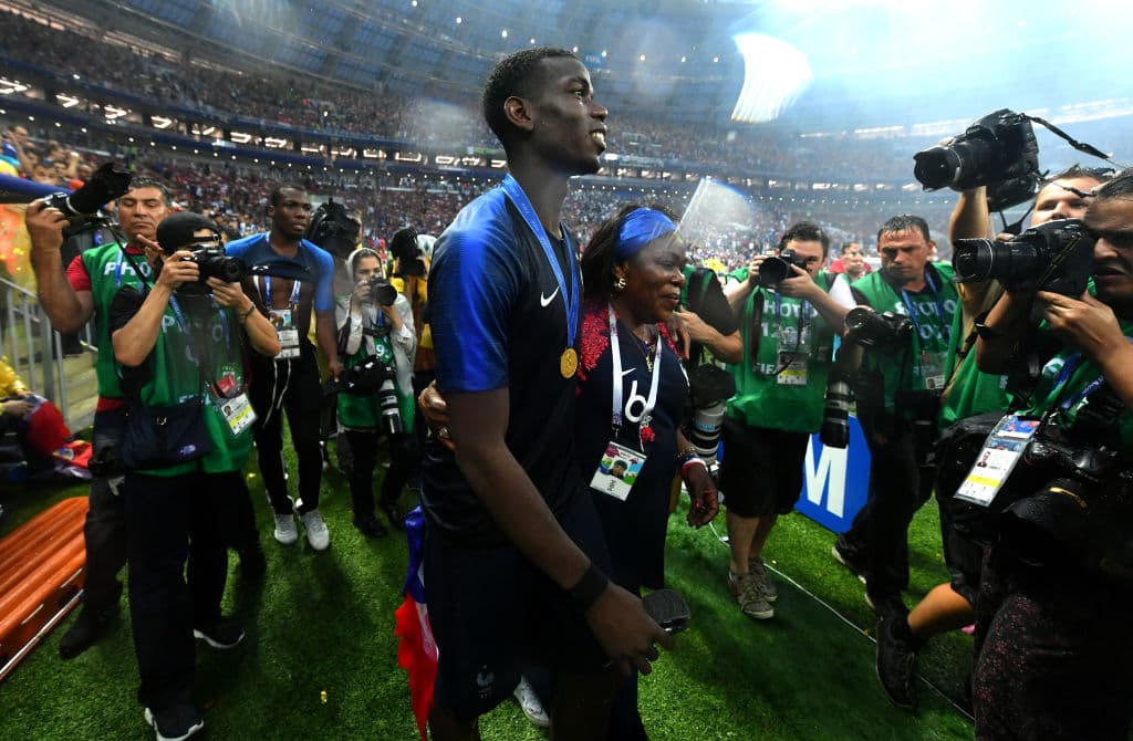 Mientras algunas comntrataciones se van concretando, y que empiezan como tibios rumores, otros movimientos se siguen cocinando en el mercado de verano del fútbol europeo. Un repaso a la actualidad.