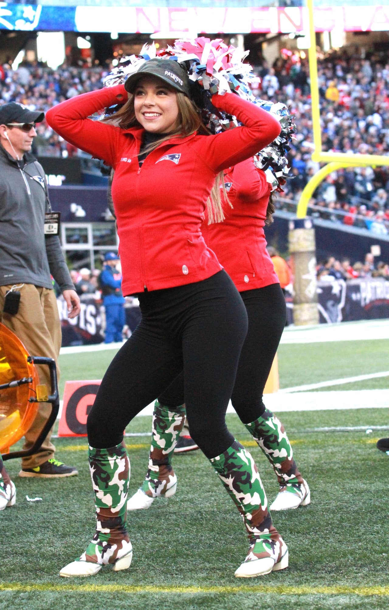 Esta hermosa porrista, de cara angelical, está en las filas de los actuales campeones de la NFL, los New England Patriots. Checa sus mejores imágenes.