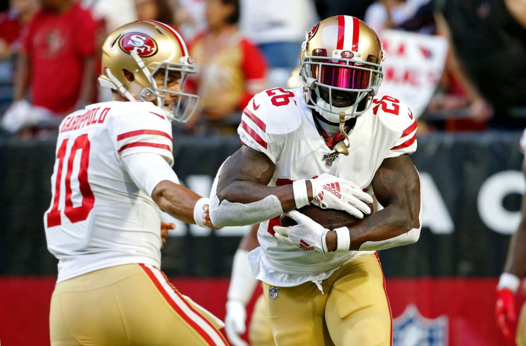 Los 49ers se confirman como candidatos al título, vencen 28-25 a los Cardinals que al final complicaron al equipo de Garoppolo.