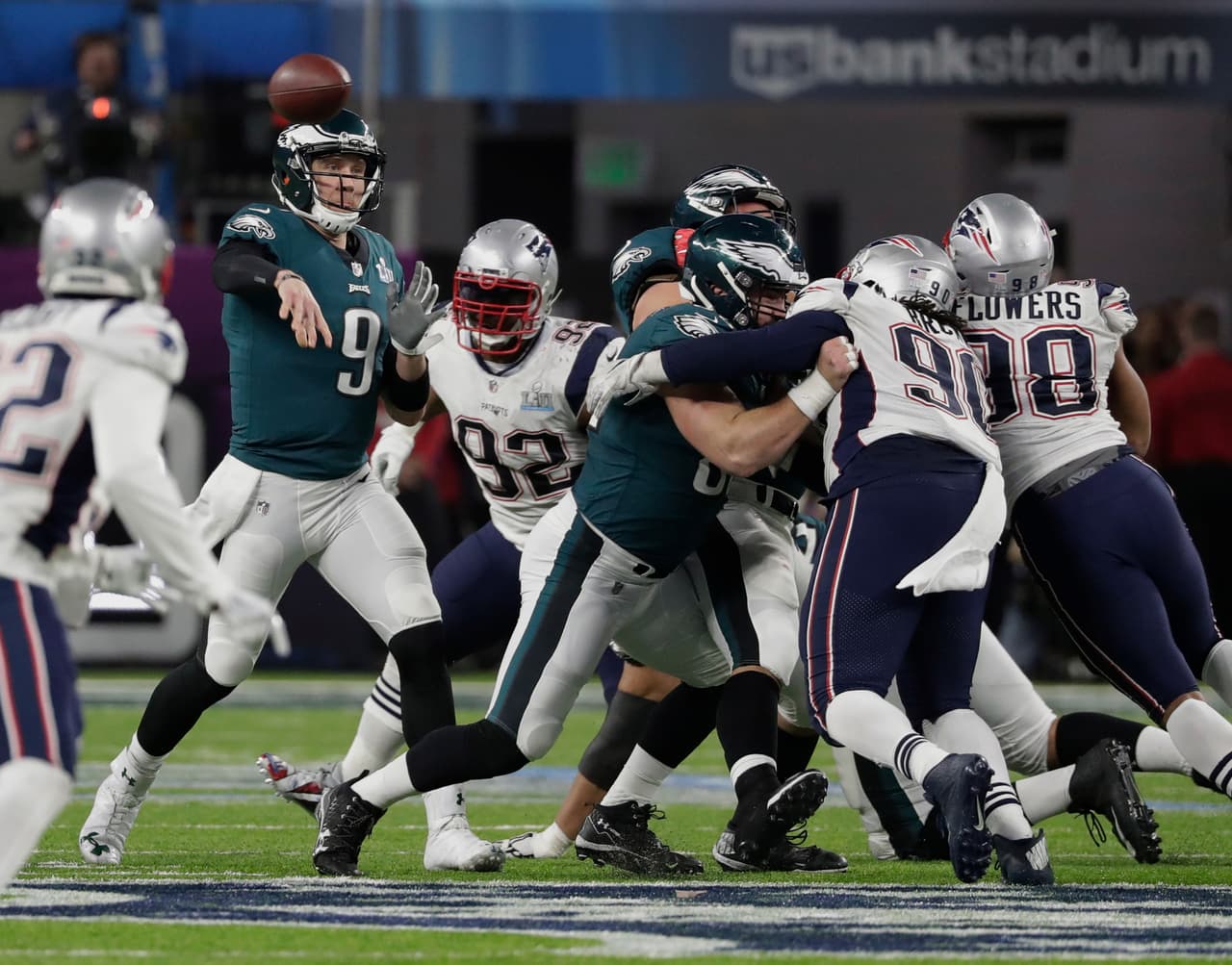 Super Bowl LII (Philadelphia Eagles 41-33 New England Patriots) | Se jugó por primera vez en US Bank Stadium en Minneapolis. MVP: Nick Foles (QB Philadelphia). Costo comercial 30 segundos: 5 millones por NBC.