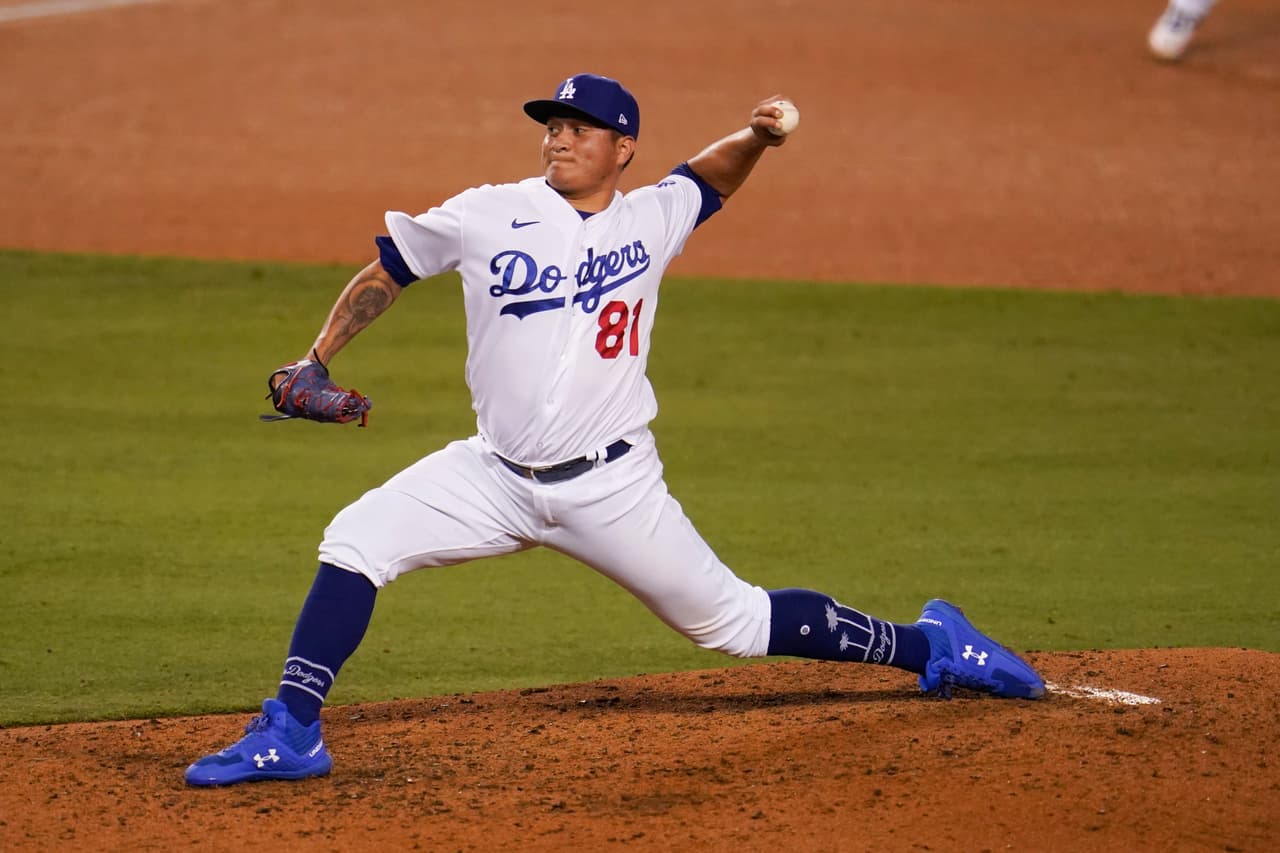 <b>Víctor González </b>
<br>El lanzador de Los Angeles Dodgers, tiene una marca acumulada de 2-0, con 1.54 de efectividad, tras 7 encuentros y 11.2 innings de labor; ha ponchado a 12 rivales.
