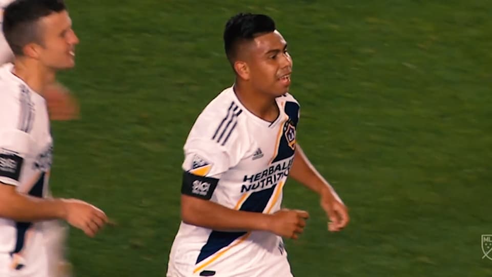 La primera victoria de LA Galaxy en 2019 tuvo el debut y brillo de Efraín Álvarez