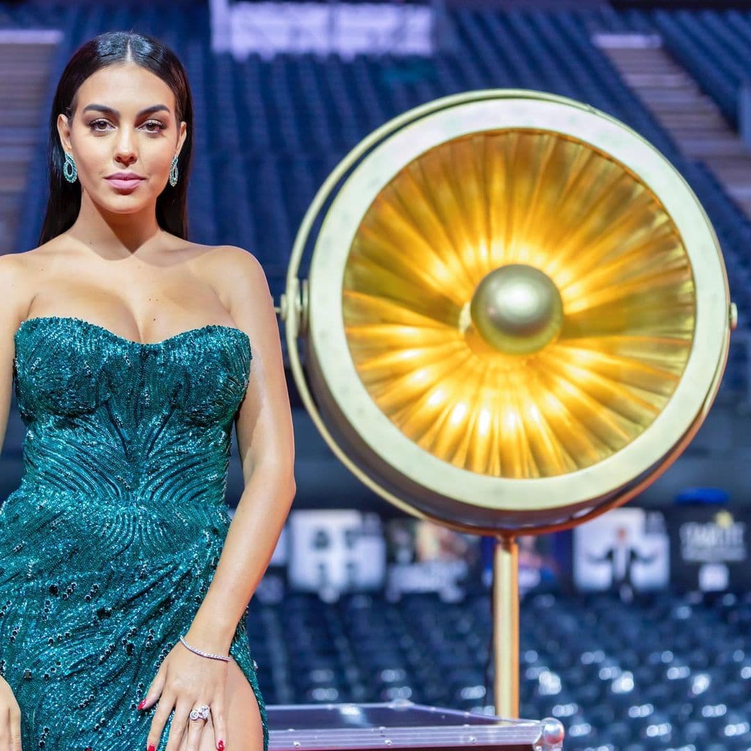 La modelo donó 20,000 cubrebocas para los hogares de Nuevo Futuro durante el confinamiento por la pandemia derivada del COVID-19.