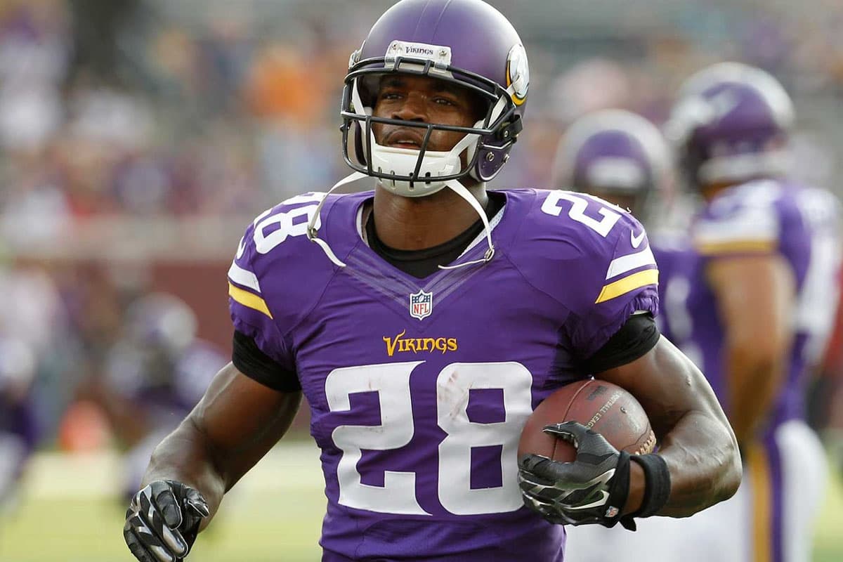 #8 Adrian Peterson, corredor, Minnesota Vikings