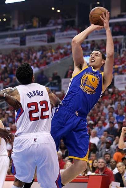 El escolta Klay Thompson que fue decisivo en el triunfo del primer partido al liderar el ataque de los Warriors, esta vez se tuvo que conformar con anotar solo siete.