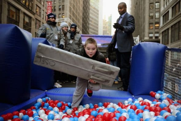 Todo un ambiente de futbol americano se respira en las calles de N.Y. y N.J. Las imágenes no mienten, ¡chécalas!