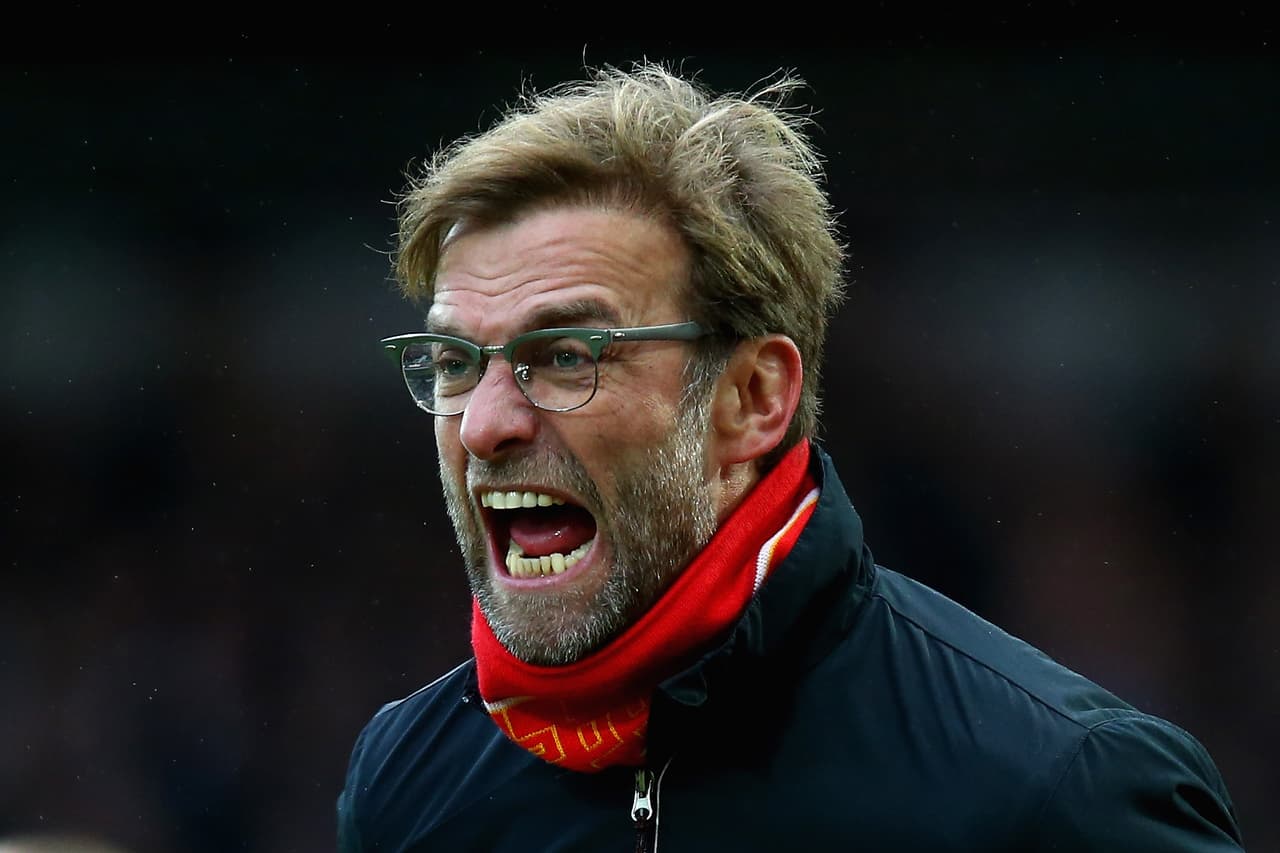 Klopp acusó a “Mou” de jugar como picapiedra, pero Liverpool lanzó más pelotazos