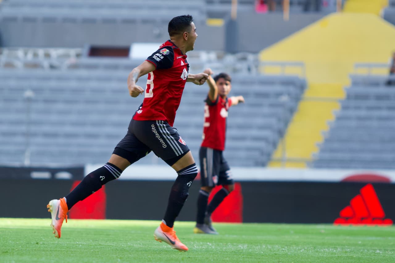 Al minuto 43' Denilson Villa marcó el 1-0 para Atlas, brindando tranquilidad antes de terminar el primer tiempo.