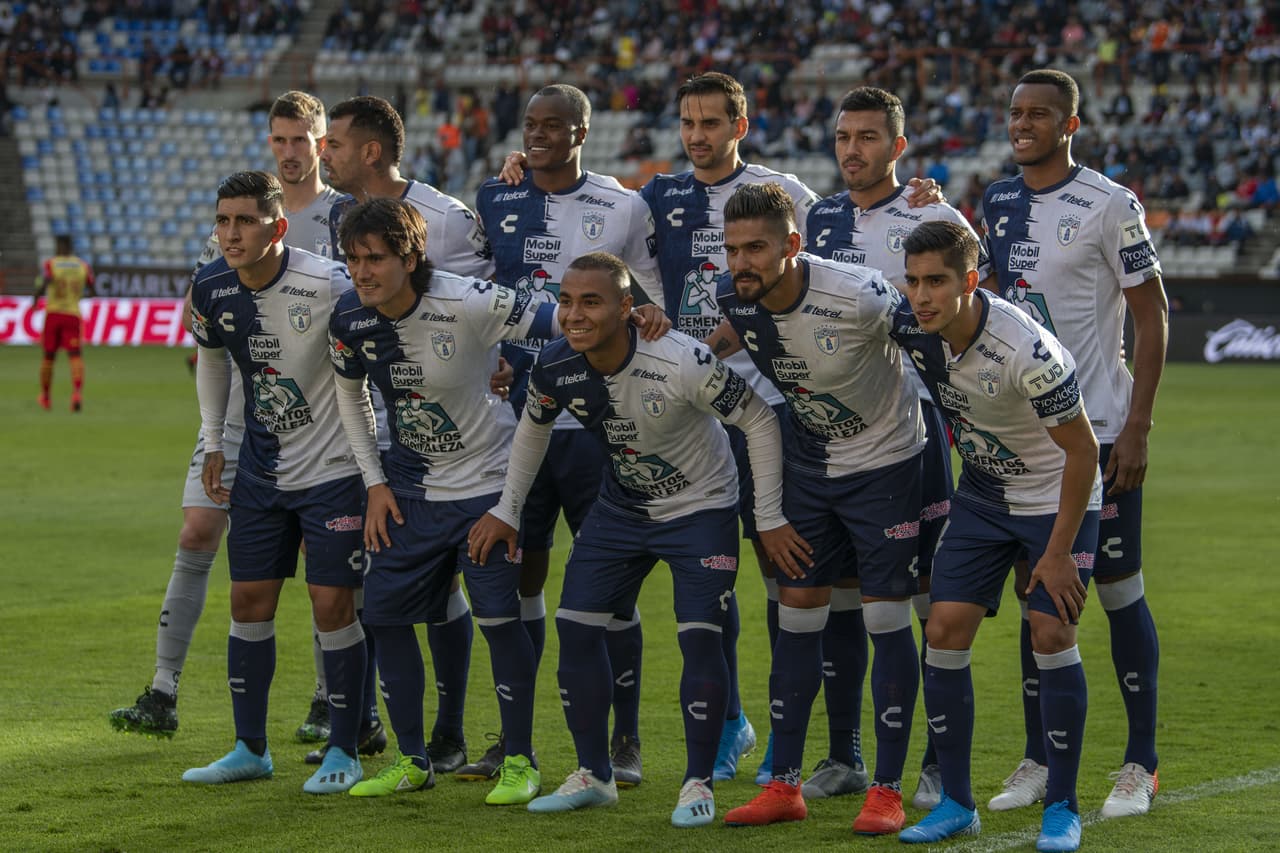 Los Tuzos reaparecieron ante su afición con este once inicial enviado por Martín Palermo.