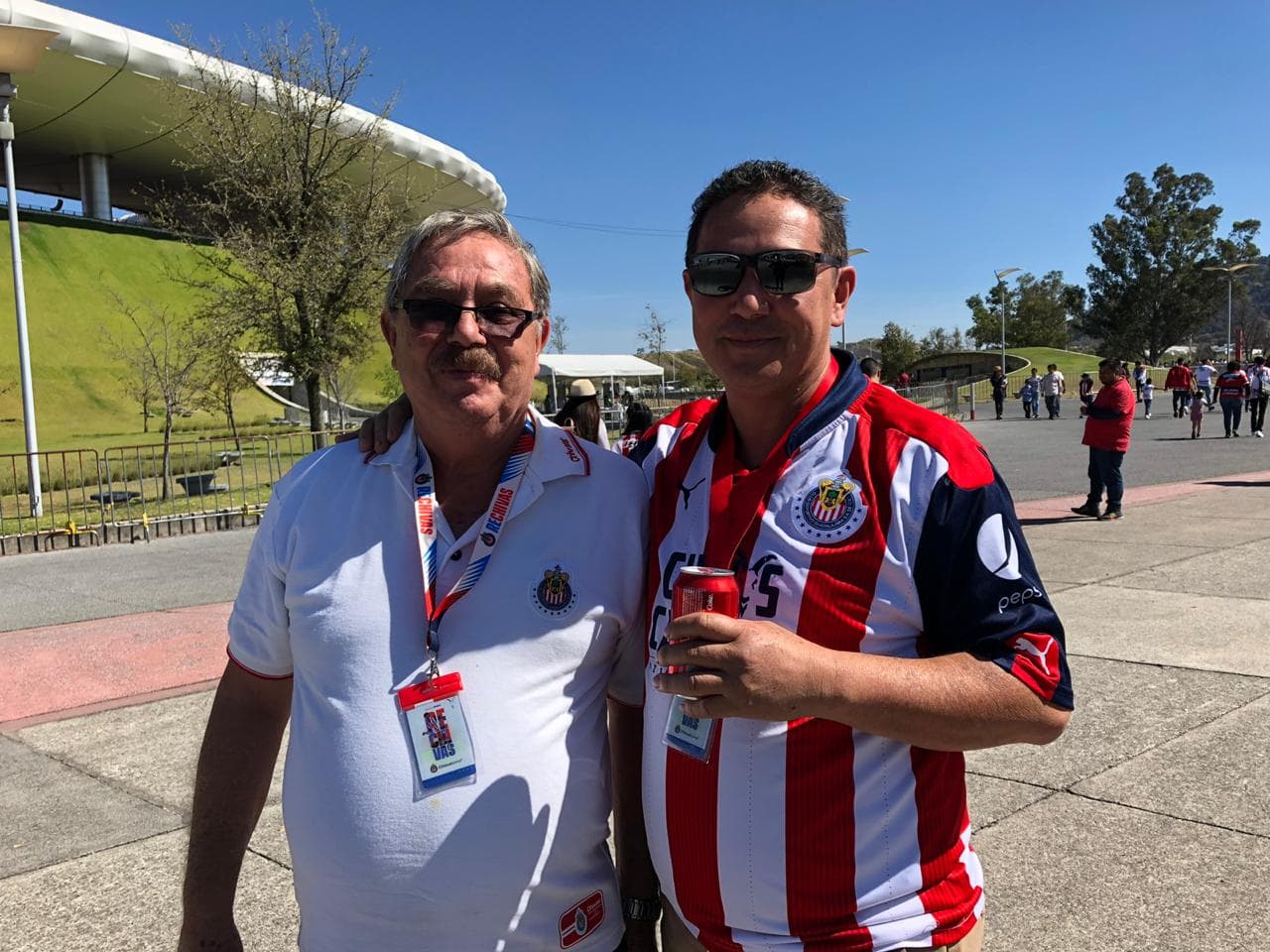 Así se vive el ambiente previo al choque entre Chivas y León en el futbol mexicano.