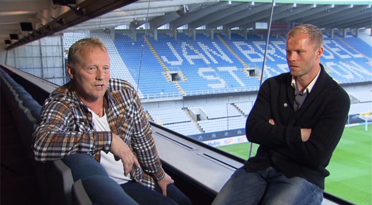 <b>Eidur y Arnos Gudjohnsen</b> llegaron a jugar juntos en el futbol islandés pese a la diferencia de edad entre ellos: 17 años.