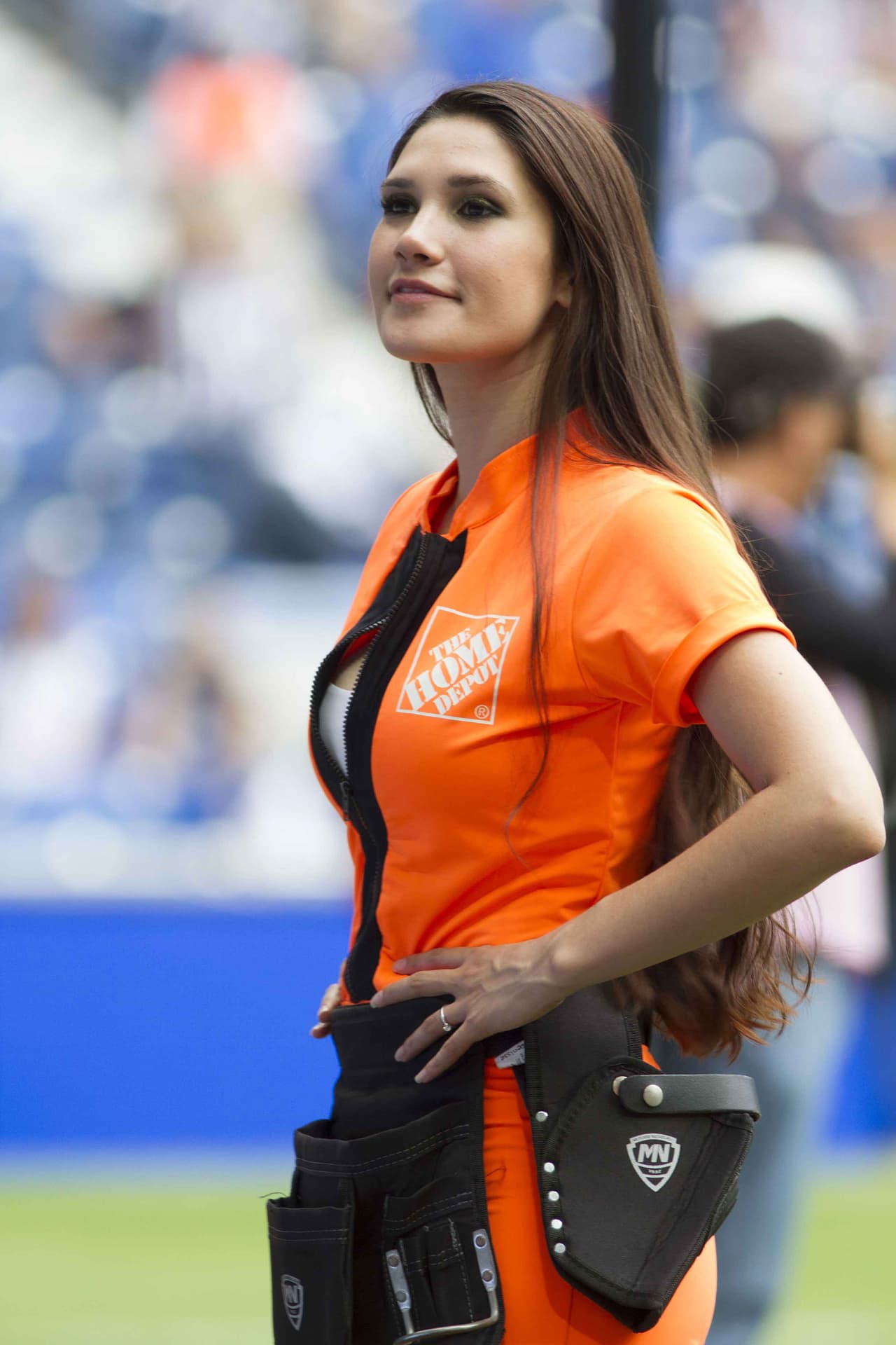 La belleza de las porristas en la fecha 8